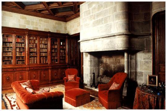 Chateau De Busset Luaran gambar