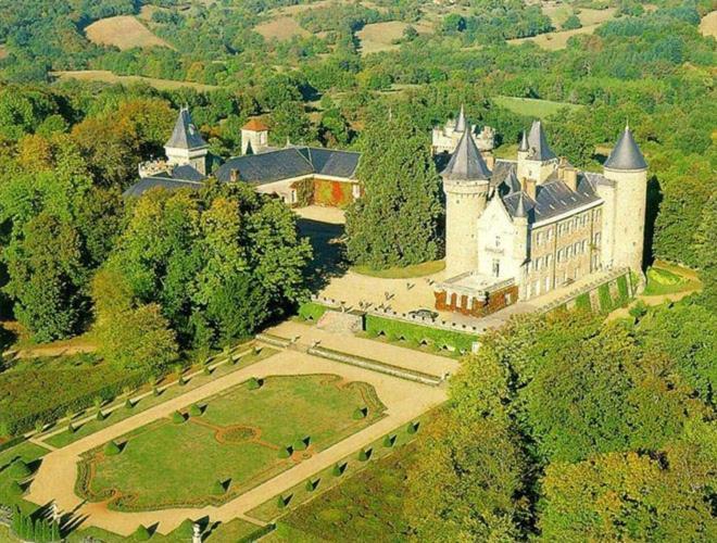 Chateau De Busset Luaran gambar